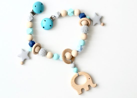Kinderwagenkette Holz  "Elefant" in türkis-blau-grau