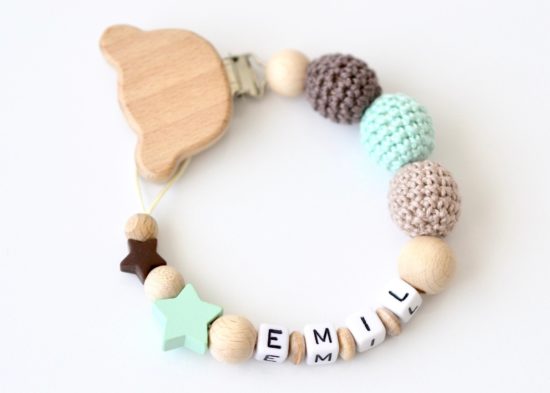 Schnullerkette mit Häkelperlen "Teddy" in mint-taupe
