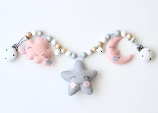 Kinderwagenkette "Wolke, Stern und Mond" aus 100% Wollfilz