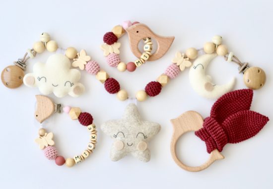 4er Set  Kinderwagenkette, Schnullerkette, Greifling und Beißring