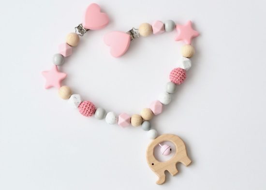 Kinderwagenkette Holz  "Elefant" in rosa-grau